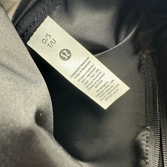 NWOT Lululemon All night Bag Black - Picture 8 of 17